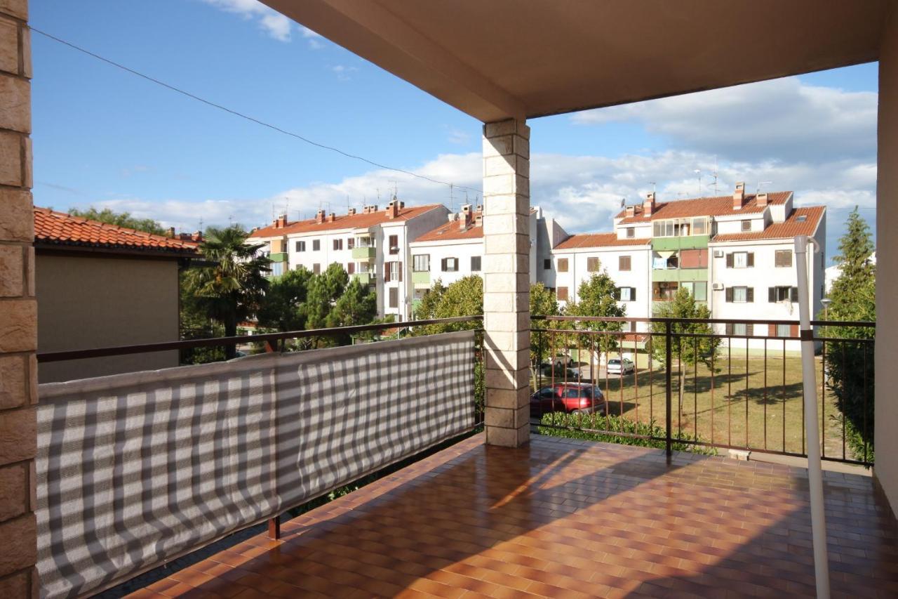 Apartments With A Parking Space Umag - 7057 Eksteriør billede