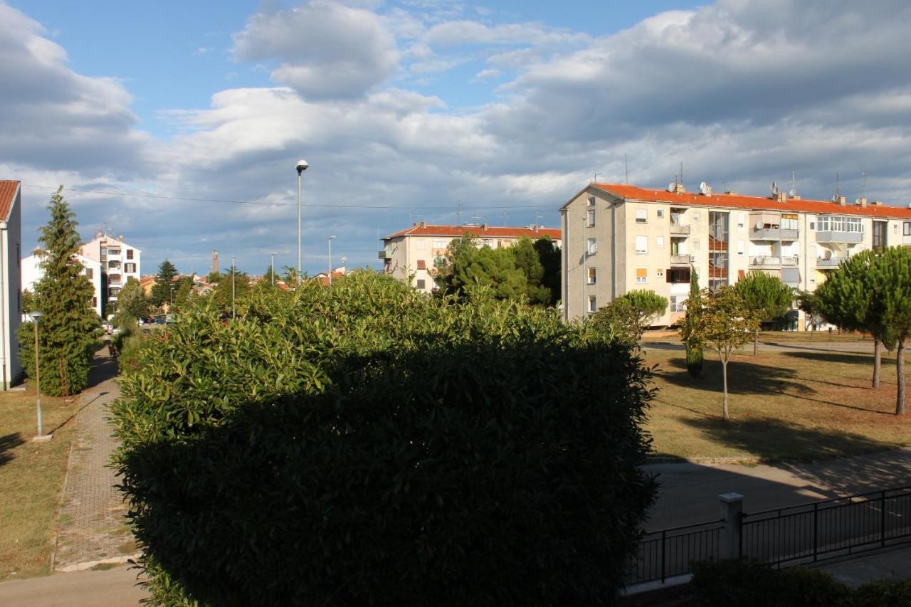 Apartments With A Parking Space Umag - 7057 Eksteriør billede